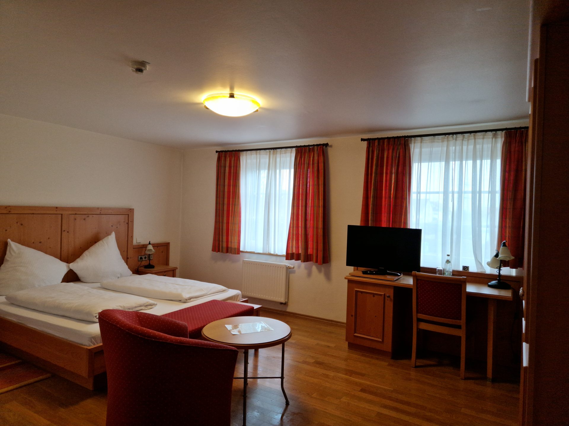Doppelzimmer 09 Zimmer 1